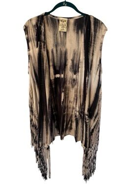 Vocal Black and Cream Gradient Fringe Vest
